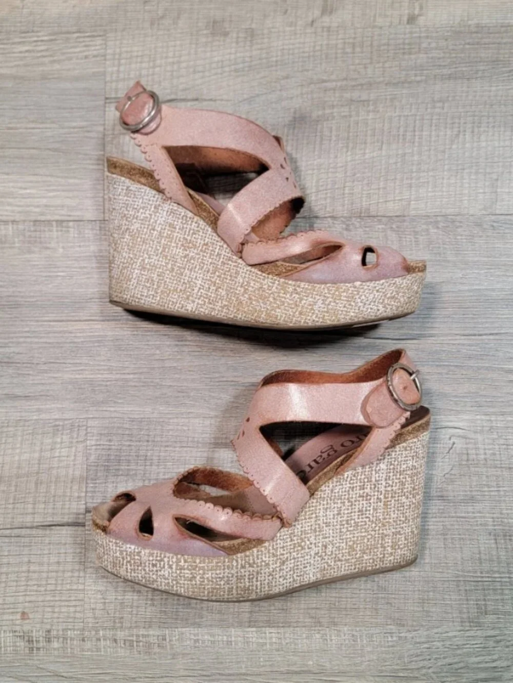 Pedro Garcia Spain Rattan Wedge Sandals Size 38 Pebble Patent Suede Leather